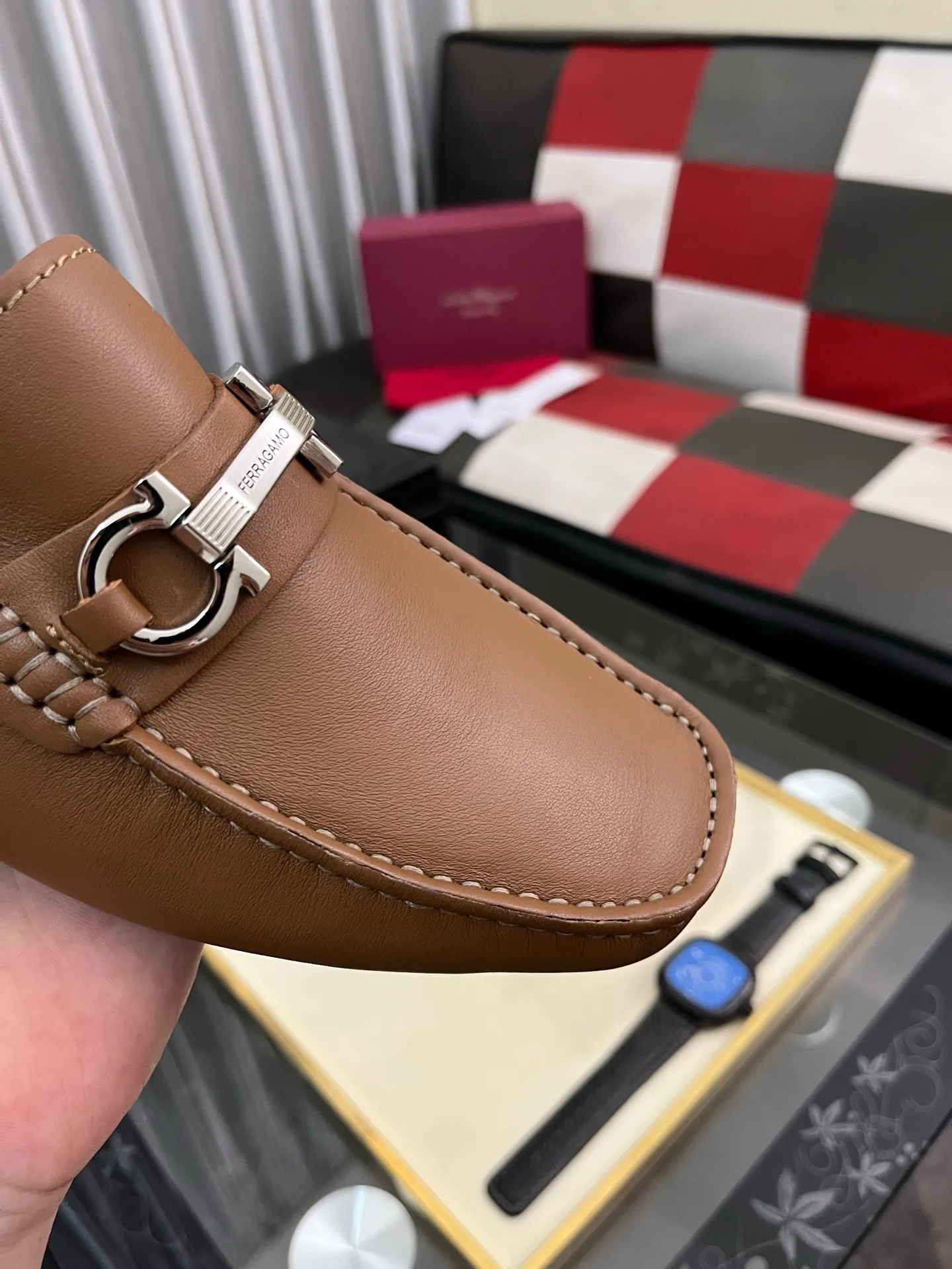 Men's shoes 💰560⌚️⌚️ Ferragamo [Ferragamo] new high-end quality framed shoes. The style is luxurious and elegant, with equal emphasis on practicality and style. We pay special attention to quality and details. The shoe last leather, workmanship and comfort are not inferior! Material: Imported first-layer soft cowhide leather upper ➕Genuine leather lining, code number: 38-446️⃣colors available